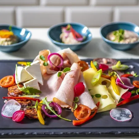 Erla Boutique Hotel 4*