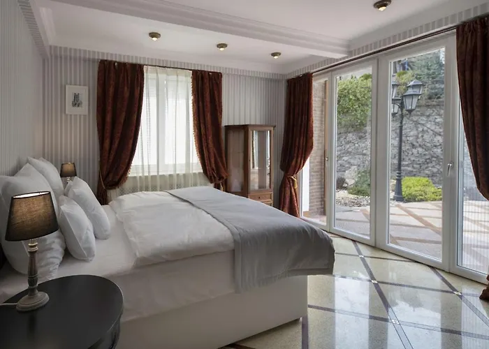 酒店 Erla Boutique 4*