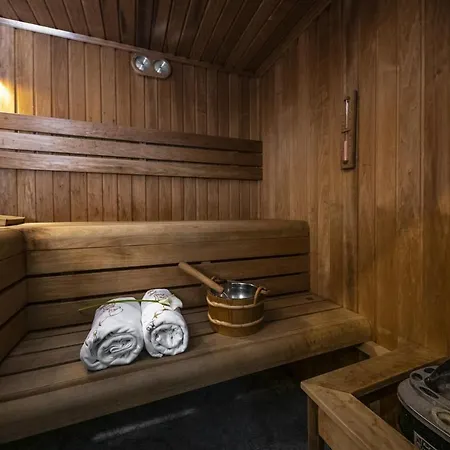 Отель Erla Boutique 4*