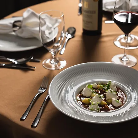 Erla Boutique Отель