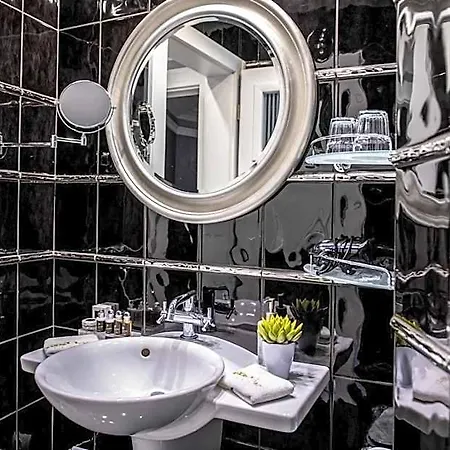 Hotel Erla Boutique 4*